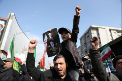 东西问｜哈梅内伊“韬光